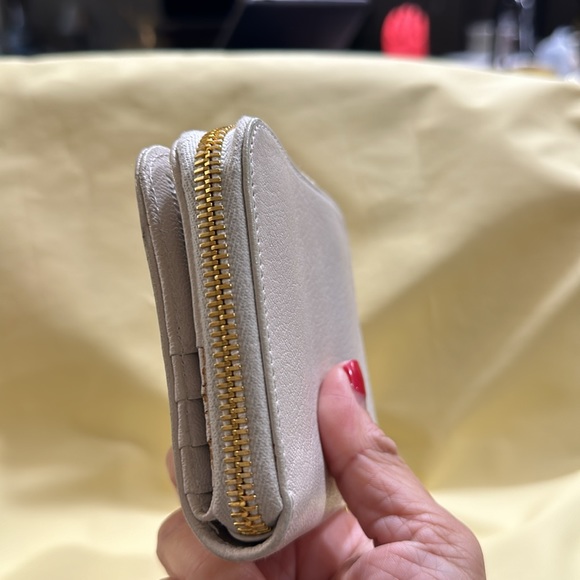 NWOT Miu Miu Two-Fold White Wallet - Picture 6 of 8